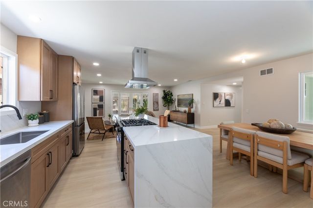 8172 Acacia, Cypress, CA 90630