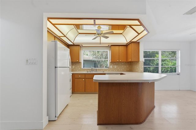 505 BAMBOO COURT, Tarpon Springs, FL 34689