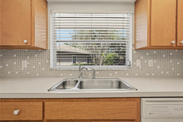 505 BAMBOO COURT, Tarpon Springs, FL 34689
