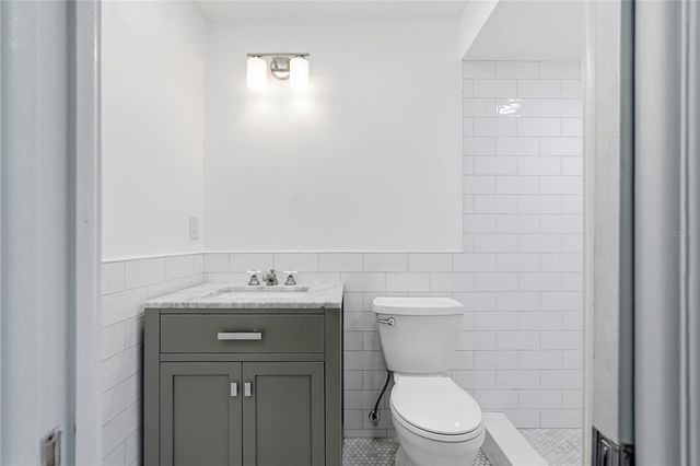 505 BAMBOO COURT, Tarpon Springs, FL 34689