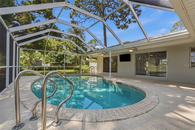 505 BAMBOO COURT, Tarpon Springs, FL 34689