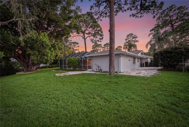 505 BAMBOO COURT, Tarpon Springs, FL 34689