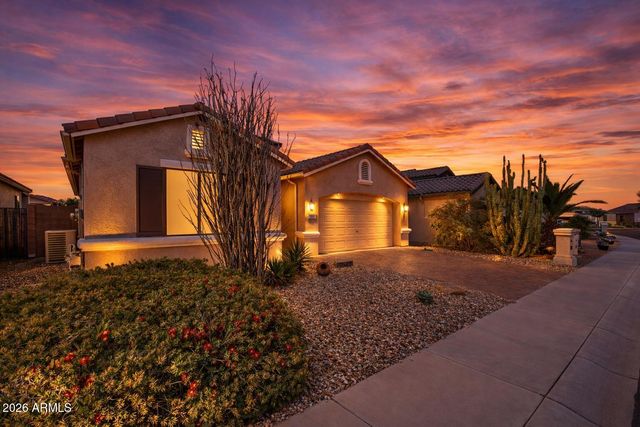 18258 W ADDIE Lane, Surprise, AZ 85374