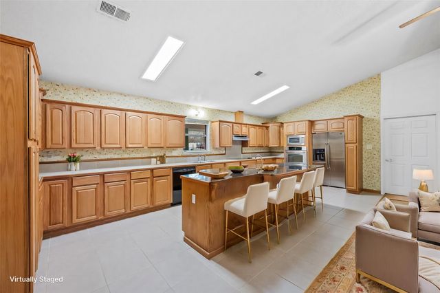 121 Magnolia Boulevard, New Caney, TX 77357