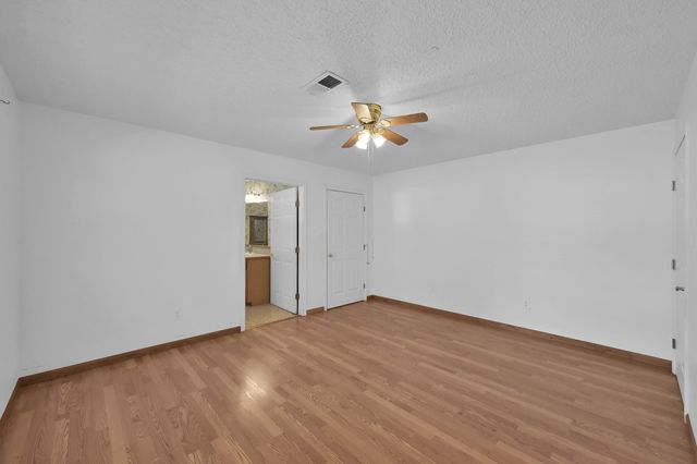 121 Magnolia Boulevard, New Caney, TX 77357