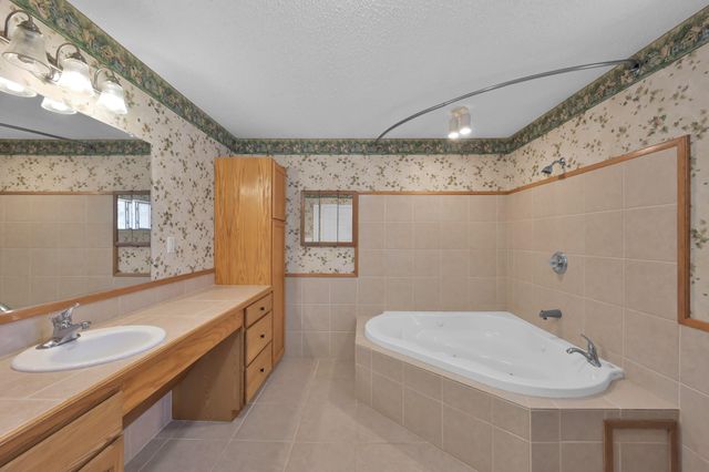 121 Magnolia Boulevard, New Caney, TX 77357