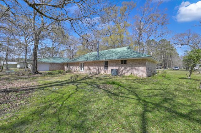 121 Magnolia Boulevard, New Caney, TX 77357