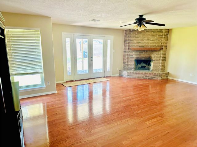 19303 Becker Road, Hockley, TX 77447