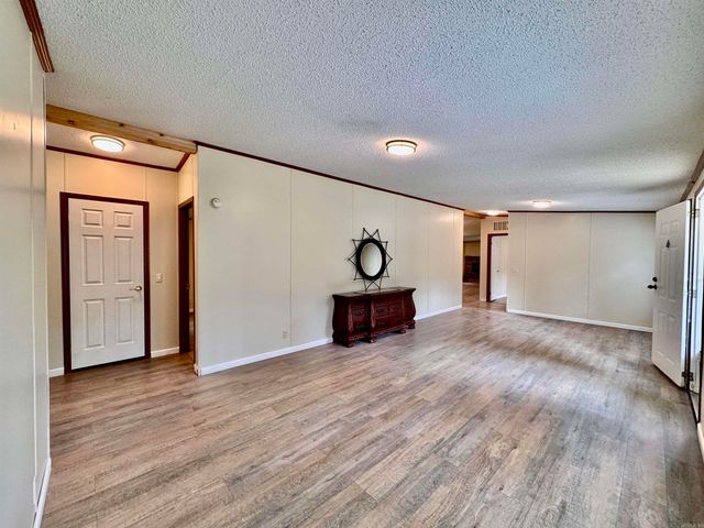 220 Mnt Tabor Street, Hot Springs, AR 71913