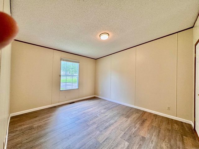 220 Mnt Tabor Street, Hot Springs, AR 71913