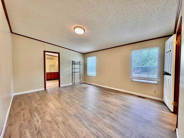 220 Mnt Tabor Street, Hot Springs, AR 71913
