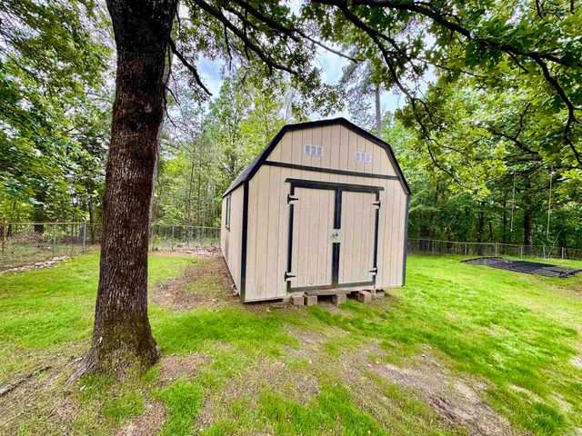 220 Mnt Tabor Street, Hot Springs, AR 71913