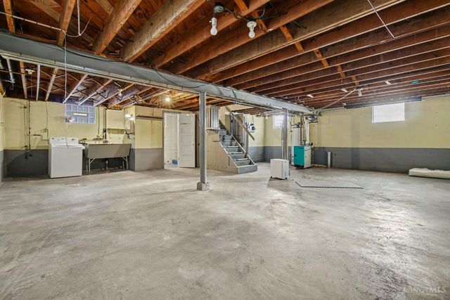 120 E Benson Street, Reading, OH 45215