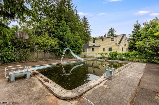 66 Coeyman Ave, Bloomfield Twp., NJ 07003