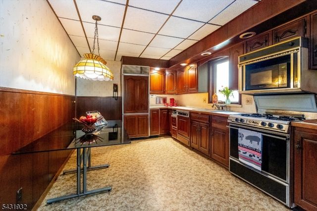 66 Coeyman Ave, Bloomfield Twp., NJ 07003