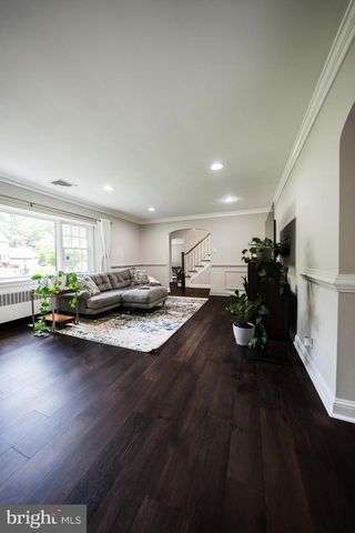 1013 SEVERN LN, Wynnewood, PA 19096