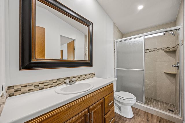 184 Oak Forest CT, Cedar Creek, TX 78612