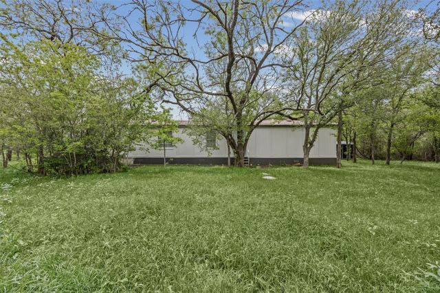 184 Oak Forest CT, Cedar Creek, TX 78612