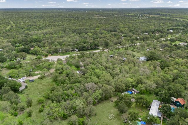 184 Oak Forest CT, Cedar Creek, TX 78612