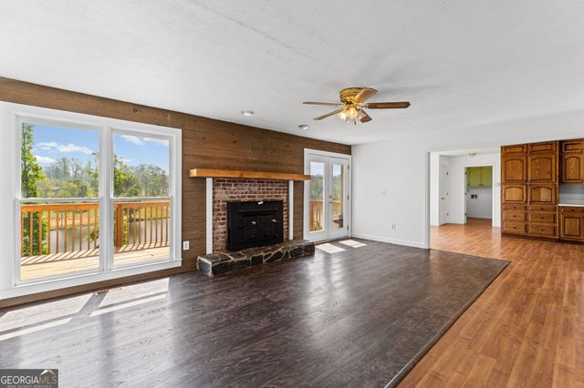 56 Fox Hollow Run, Newnan, GA 30263