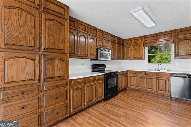 56 Fox Hollow Run, Newnan, GA 30263