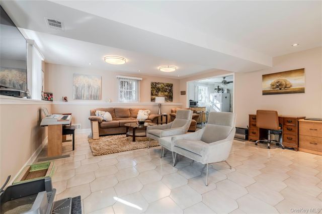 325 149th Street, Whitestone, NY 11357