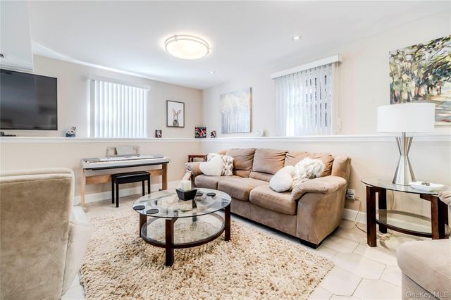 325 149th Street, Whitestone, NY 11357