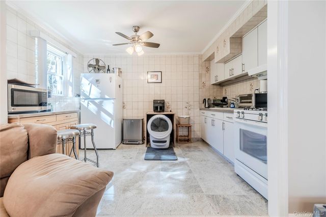 325 149th Street, Whitestone, NY 11357