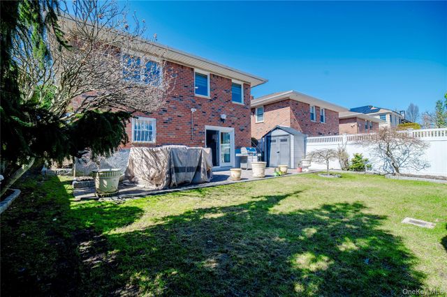 325 149th Street, Whitestone, NY 11357