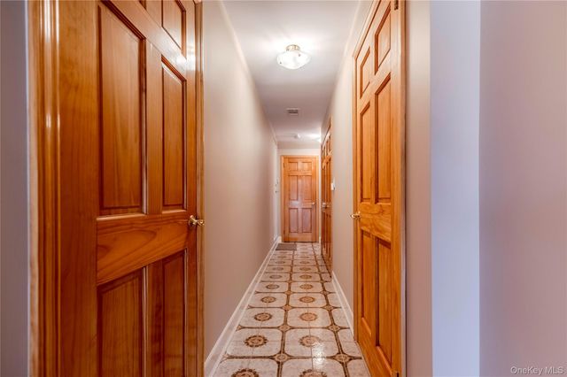 325 149th Street, Whitestone, NY 11357