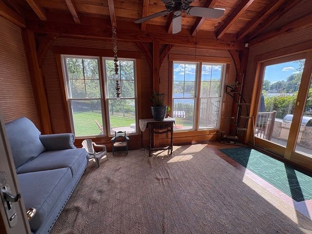 20 Bungalow Point, Wilbraham, MA 01095