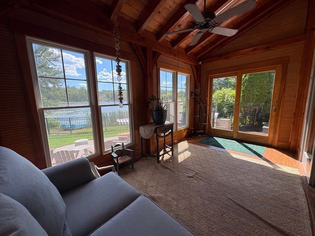 20 Bungalow Point, Wilbraham, MA 01095