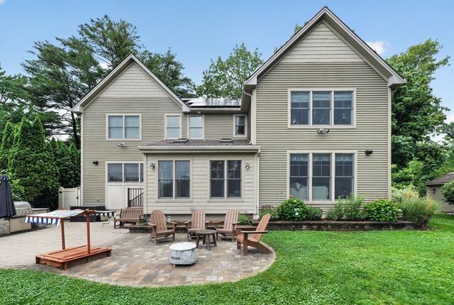 20 Bungalow Point, Wilbraham, MA 01095