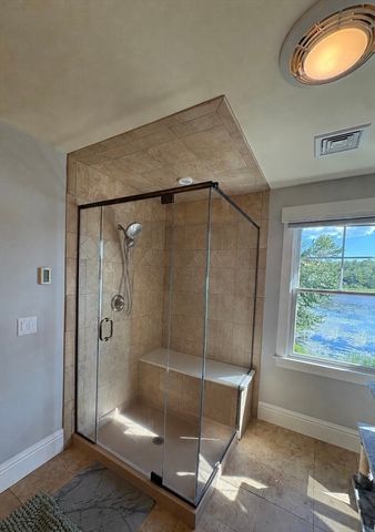 20 Bungalow Point, Wilbraham, MA 01095