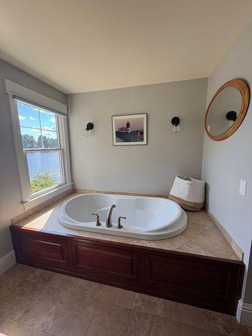 20 Bungalow Point, Wilbraham, MA 01095