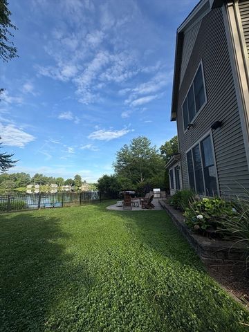 20 Bungalow Point, Wilbraham, MA 01095