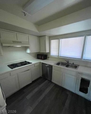 2818 Calle Del Oro, Las Vegas, NV 89120