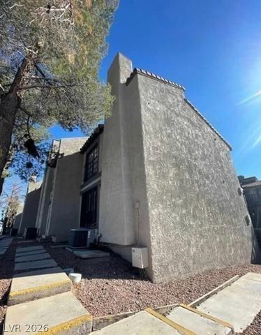 2818 Calle Del Oro, Las Vegas, NV 89120