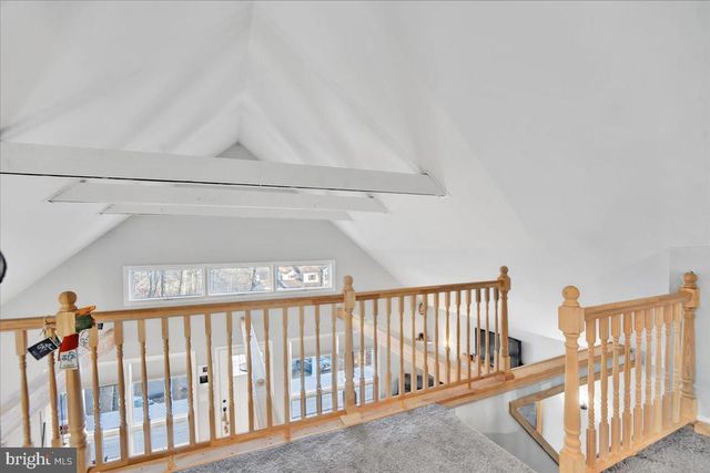 306 TIMBER HILL RD, Henryville, PA 18332