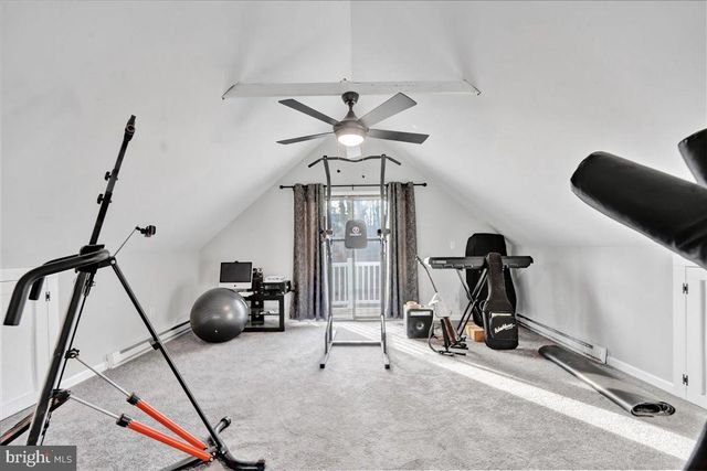 306 TIMBER HILL RD, Henryville, PA 18332