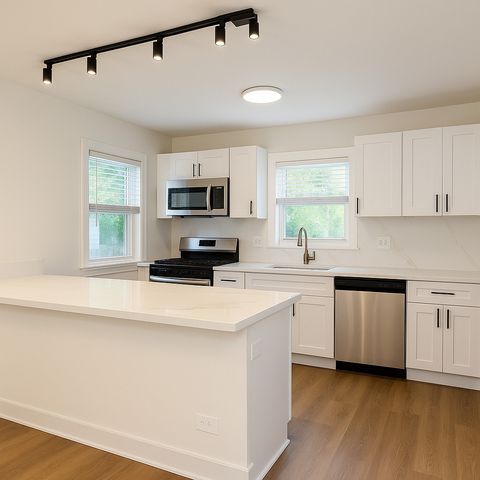 1927 S 18th Avenue, Maywood, IL 60153