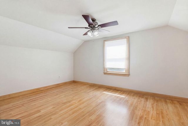 1146 WHEATSHEAF LN, Abington, PA 19001