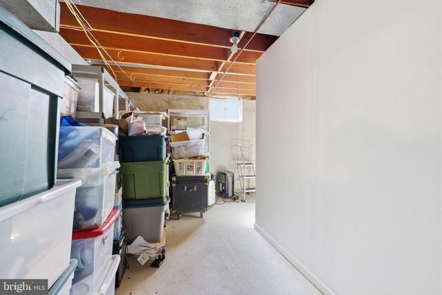 1146 WHEATSHEAF LN, Abington, PA 19001