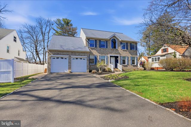 1146 WHEATSHEAF LN, Abington, PA 19001