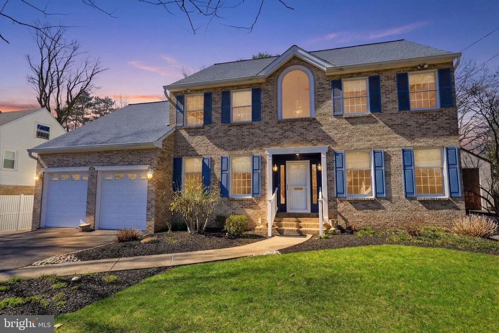 1146 WHEATSHEAF LN, Abington, PA 19001