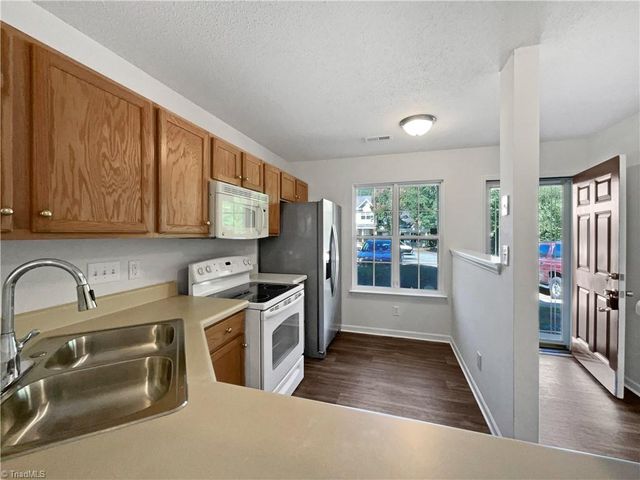 20 Peggy Sue Court, Greensboro, NC 27407