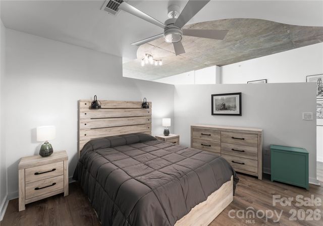 210 N Church Street 2808, Charlotte, NC 28202