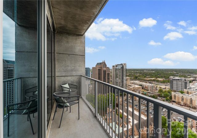 210 N Church Street 2808, Charlotte, NC 28202