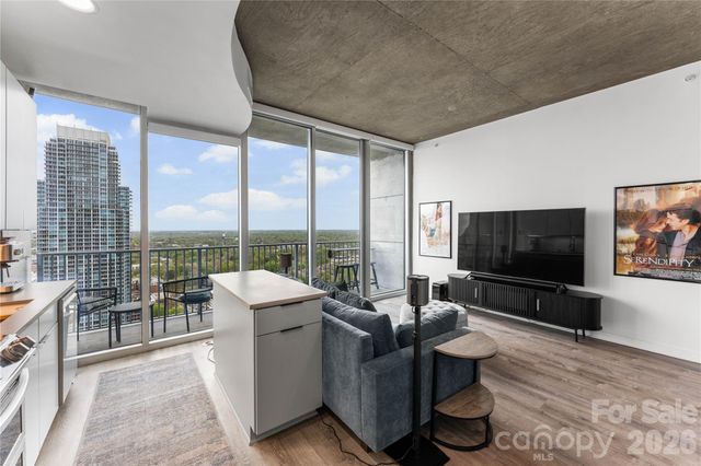 210 N Church Street 2808, Charlotte, NC 28202