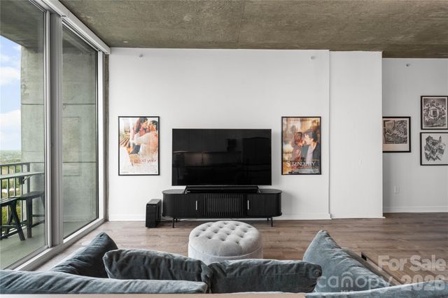 210 N Church Street 2808, Charlotte, NC 28202